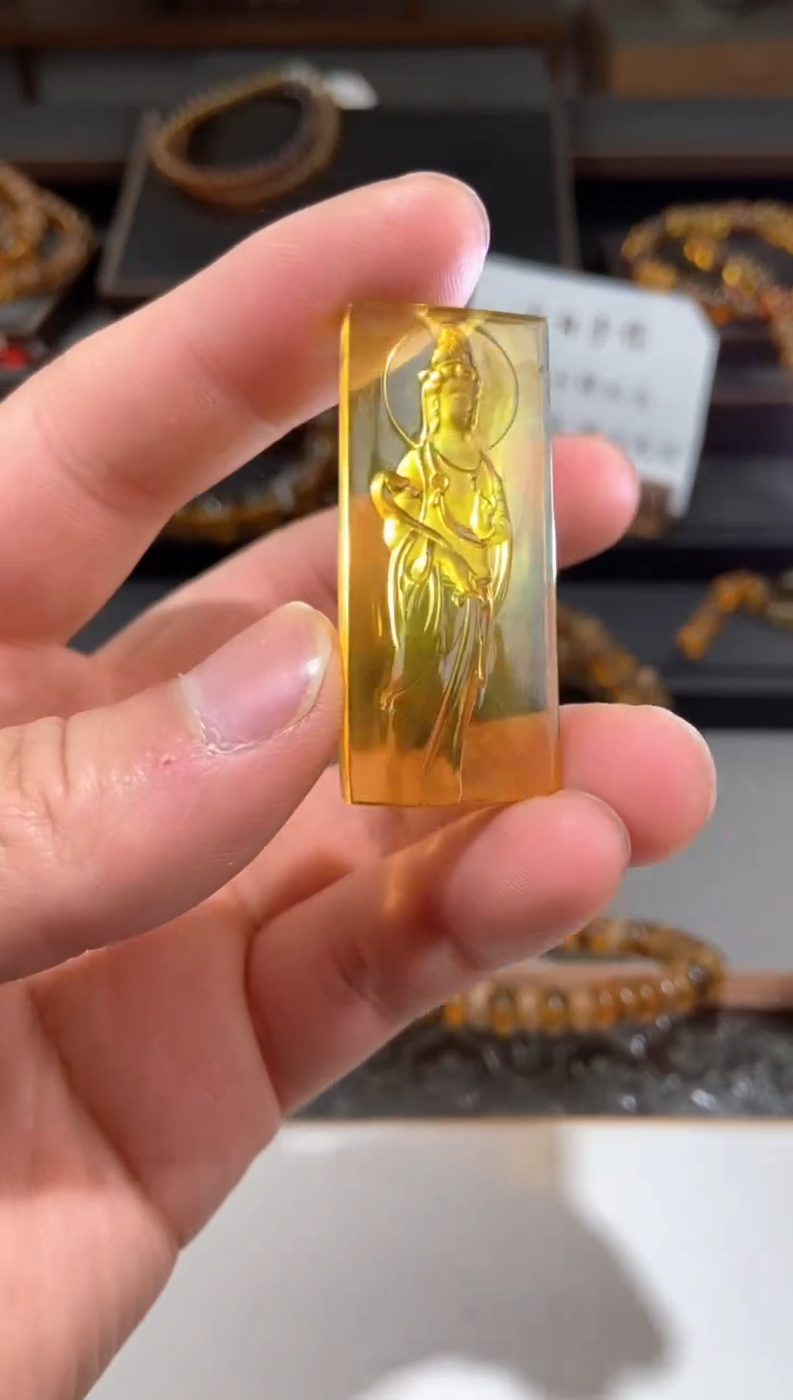 【闪购商品】琥珀颈饰未镶嵌观音吊坠