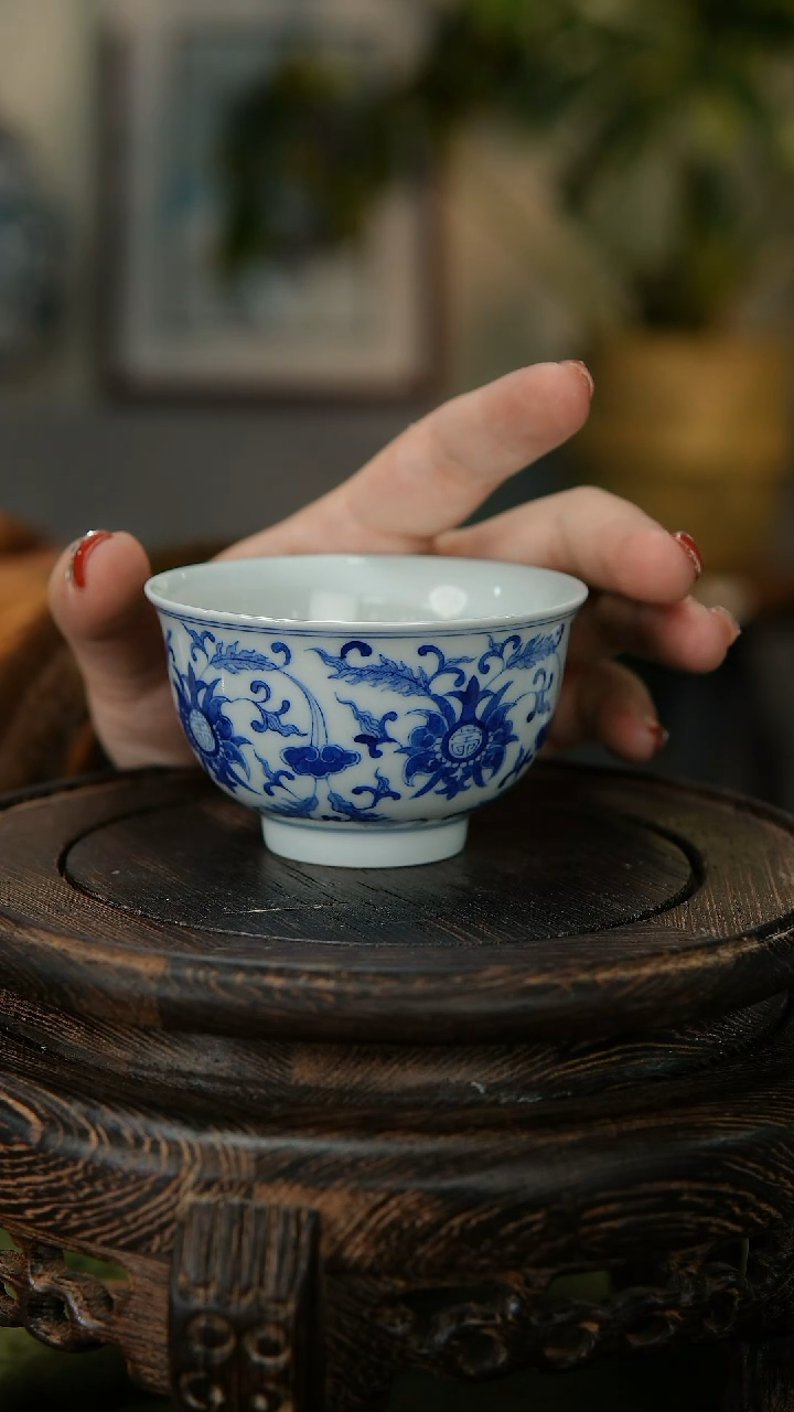 【闪购商品】225国企好瓷推荐官缠枝主人杯