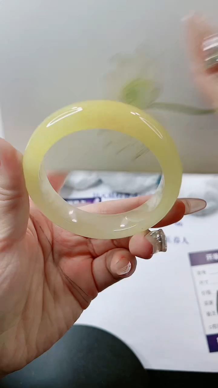 【闪购商品】石英质玉手镯未镶嵌多样性发货L59