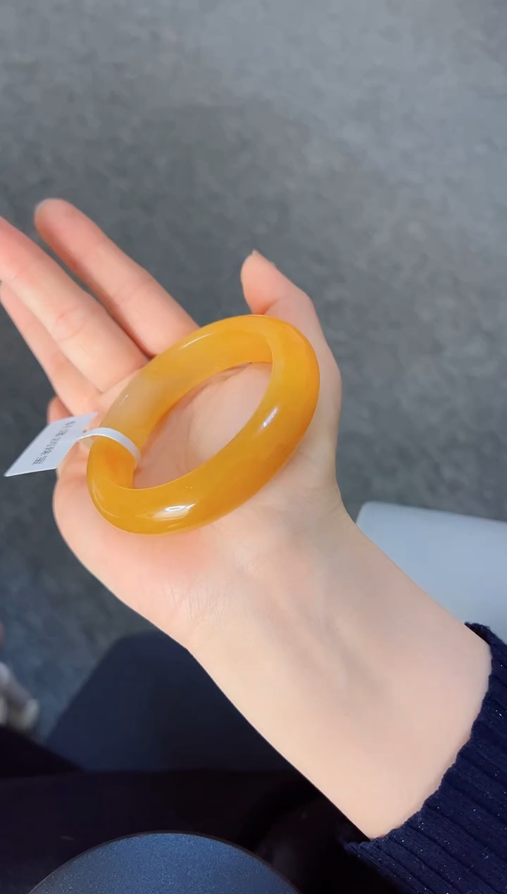 【闪购商品】石英质玉手镯未镶嵌675-57+