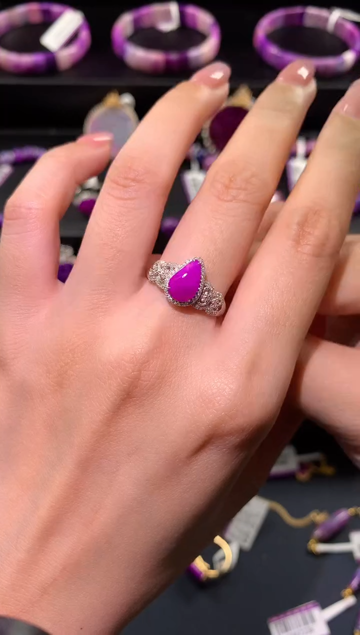 【闪购商品】苏纪石（舒俱来）.18K金镶嵌舒俱来戒指