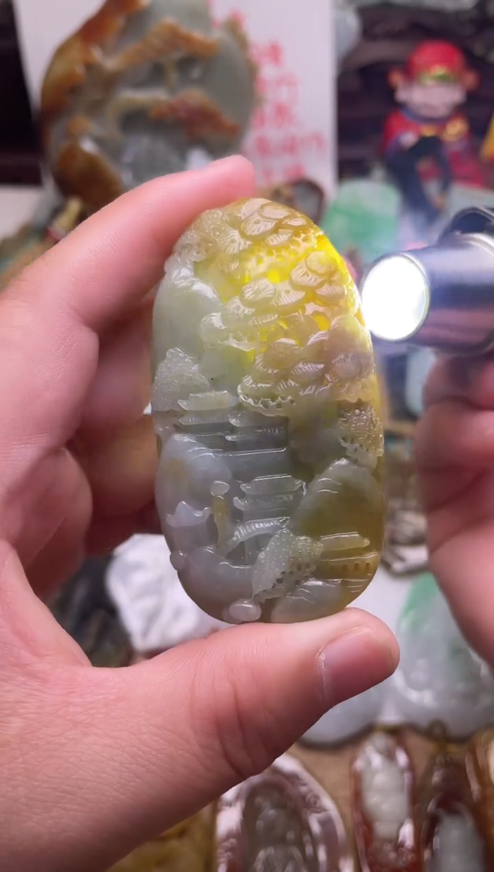 颈饰未镶嵌翡翠山水