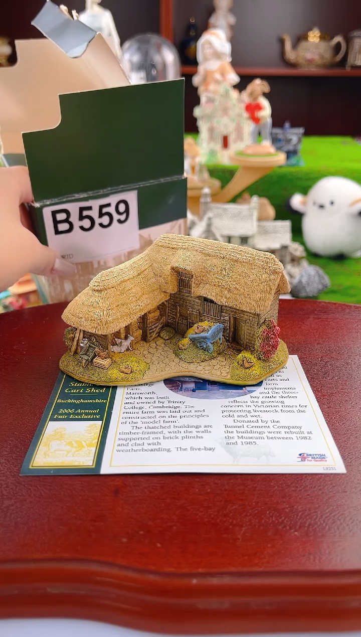 【闪购商品】紫砂茶宠中古小房子