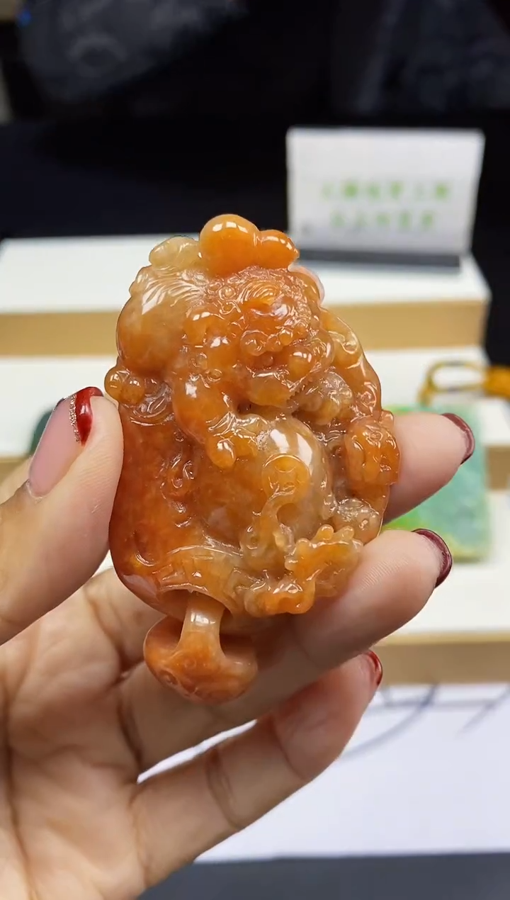 【闪购商品】翡翠颈饰未镶嵌翡翠A货