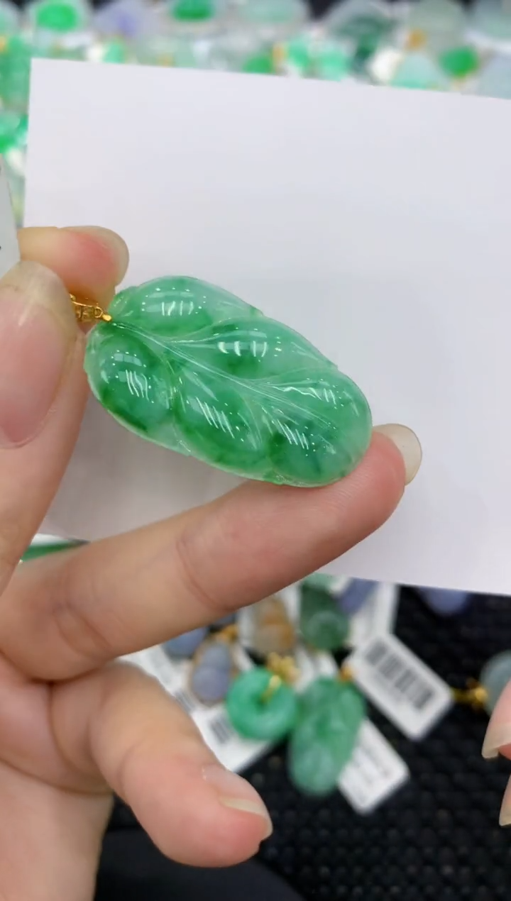 【闪购商品】翡翠颈饰18K金镶嵌8888888888