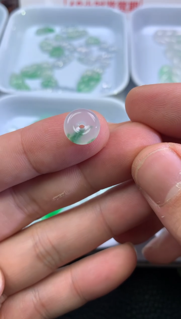 【闪购商品】定制翡翠未镶嵌平安扣