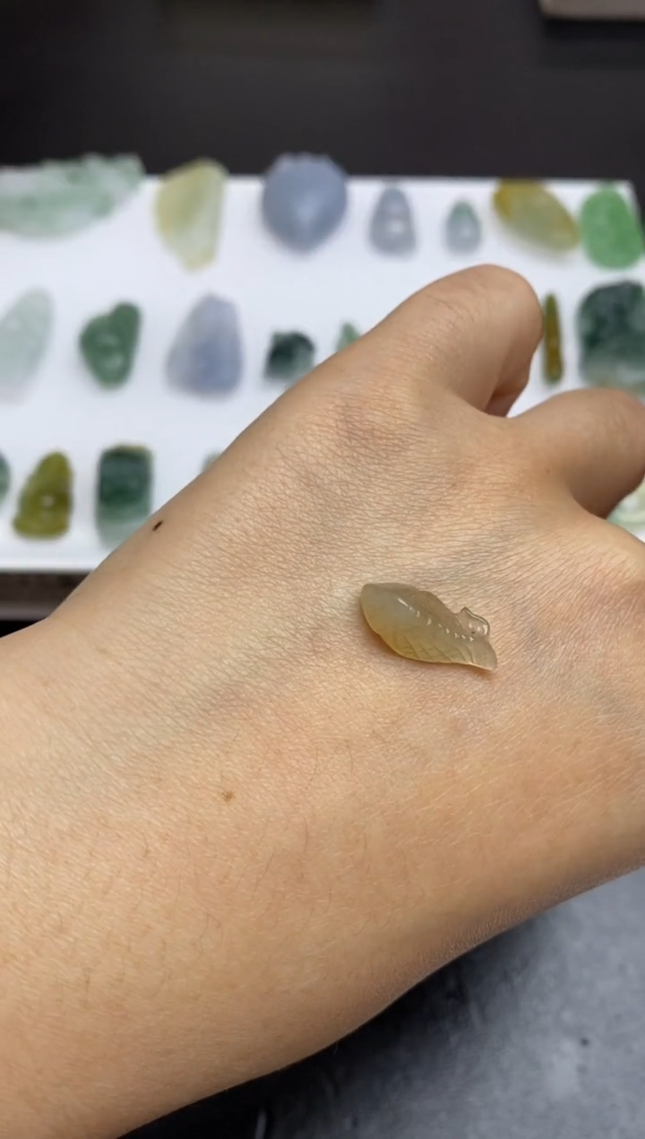 【闪购商品】定制翡翠未镶嵌翡翠毛货~