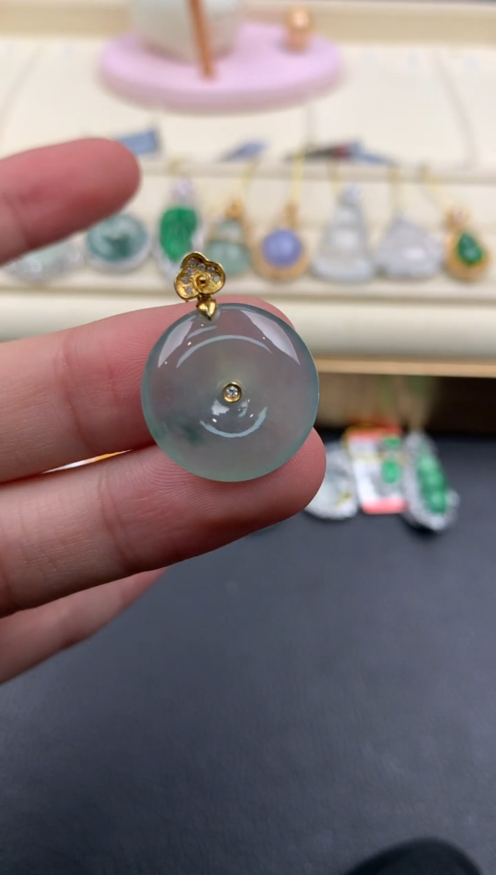 【闪购商品】翡翠颈饰18K金镶嵌A542    