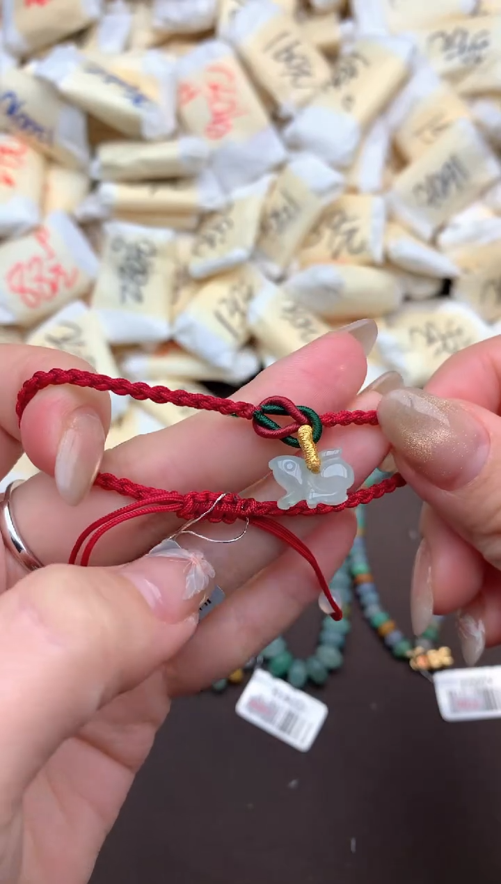 【闪购商品】翡翠挂件未镶嵌— 