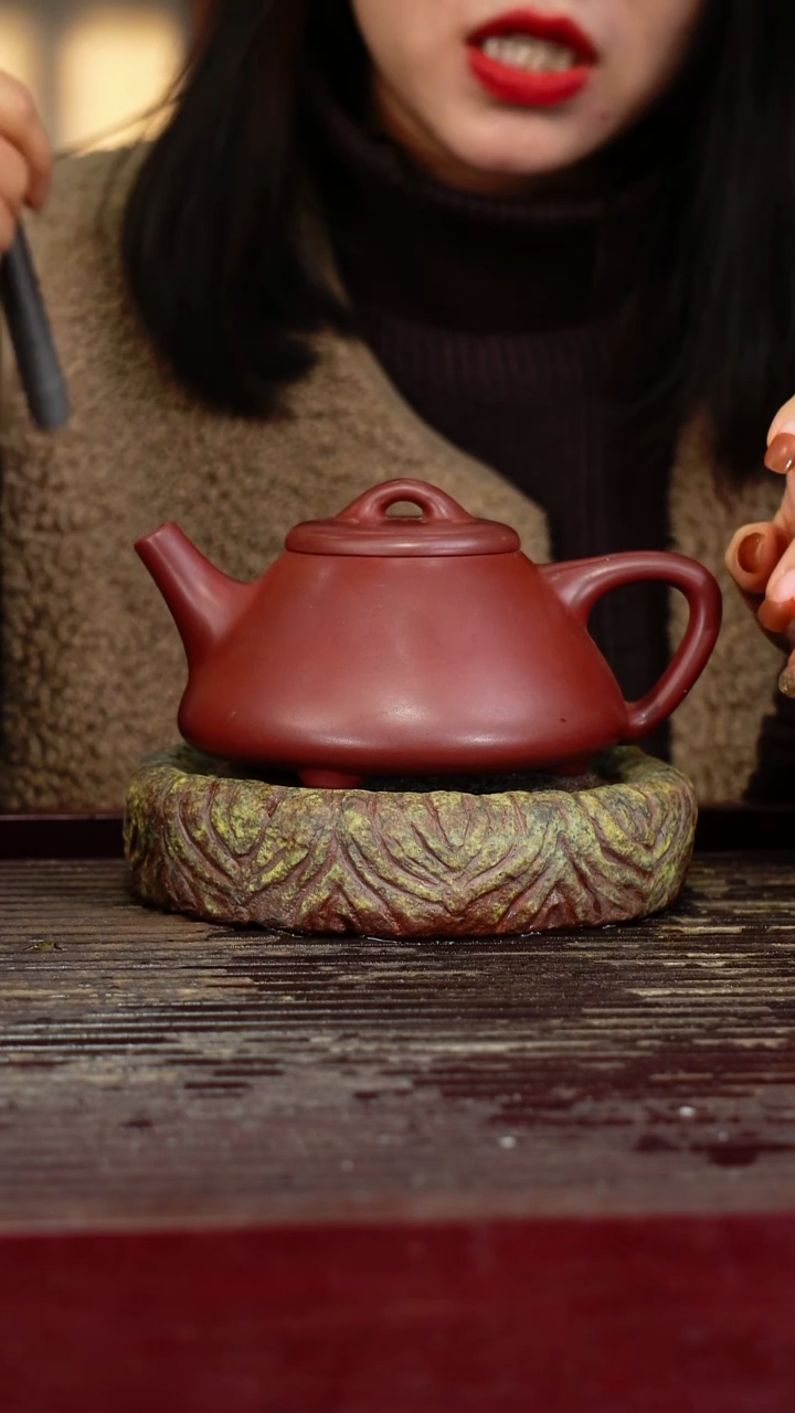 宜兴原矿紫砂壶茶壶宜兴原矿紫砂壶茶壶300C