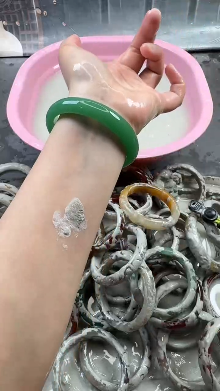 【闪购商品】石英质玉手镯未镶嵌23 62