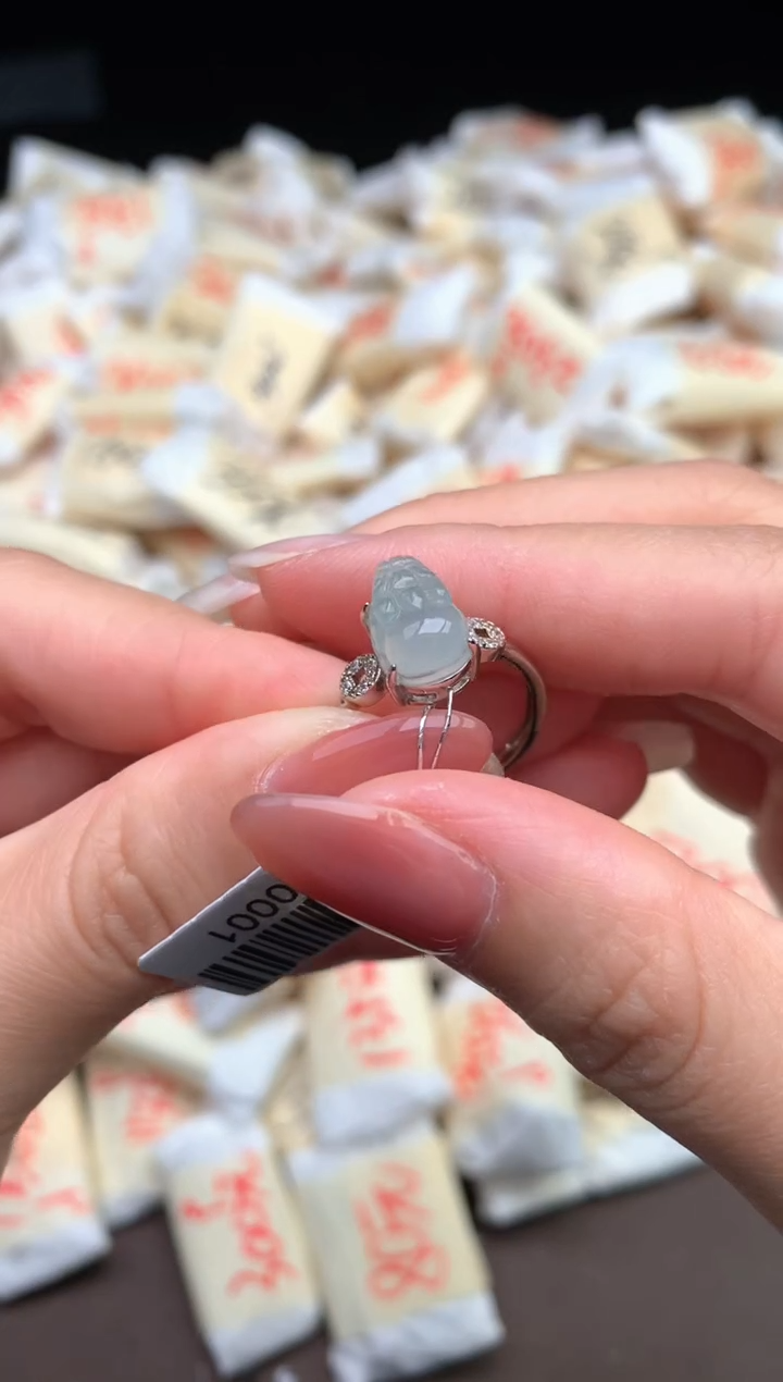 【闪购商品】翡翠戒指银S925镶嵌 —