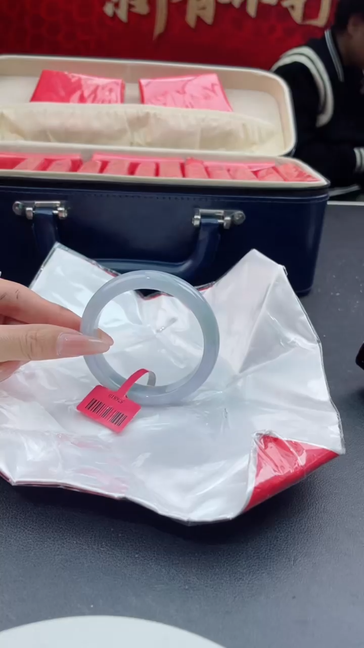 【闪购商品】翡翠手镯未镶嵌3翡翠手镯