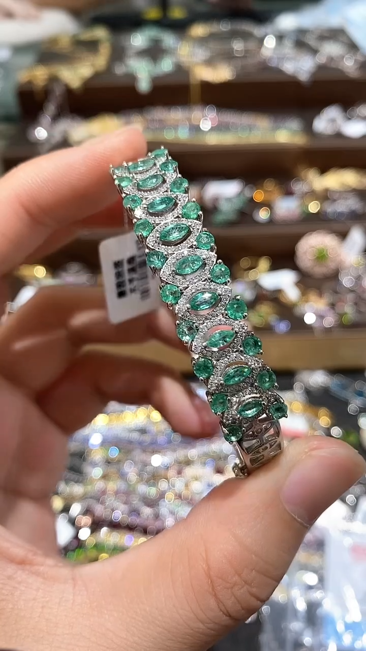 【闪购商品】祖母绿手镯银S925镶嵌手镯