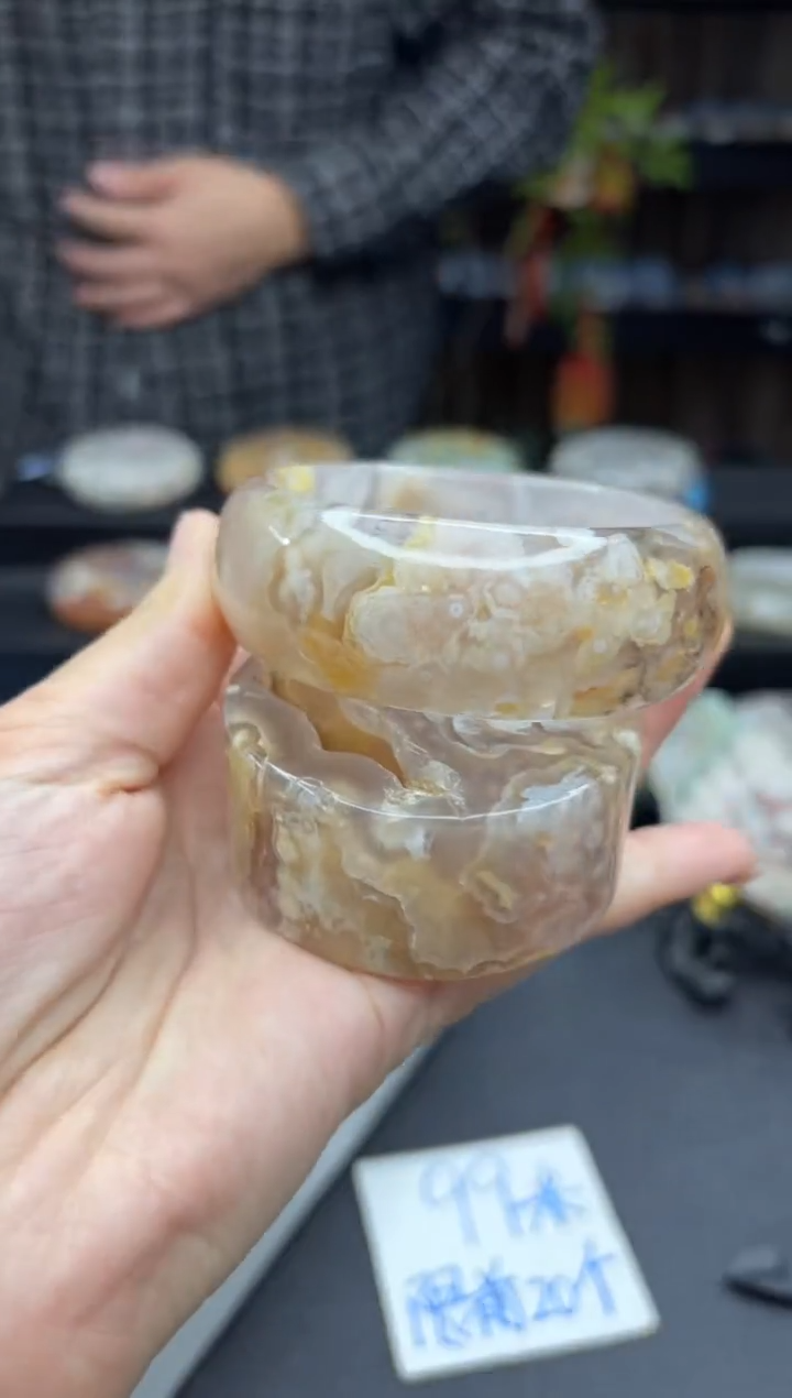 【闪购商品】石英质玉手镯未镶嵌61（62圈赠送镯心）