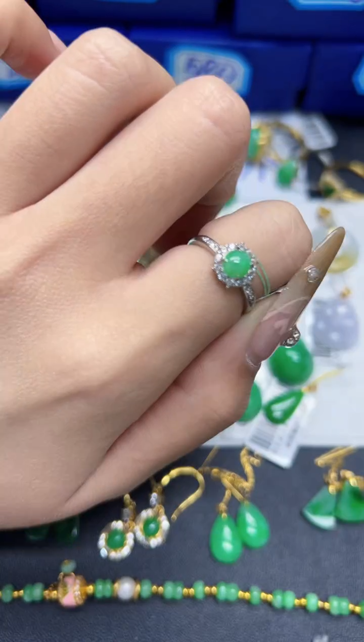 【闪购商品】翡翠戒指未镶嵌Y缅料A货/支持复检/一件