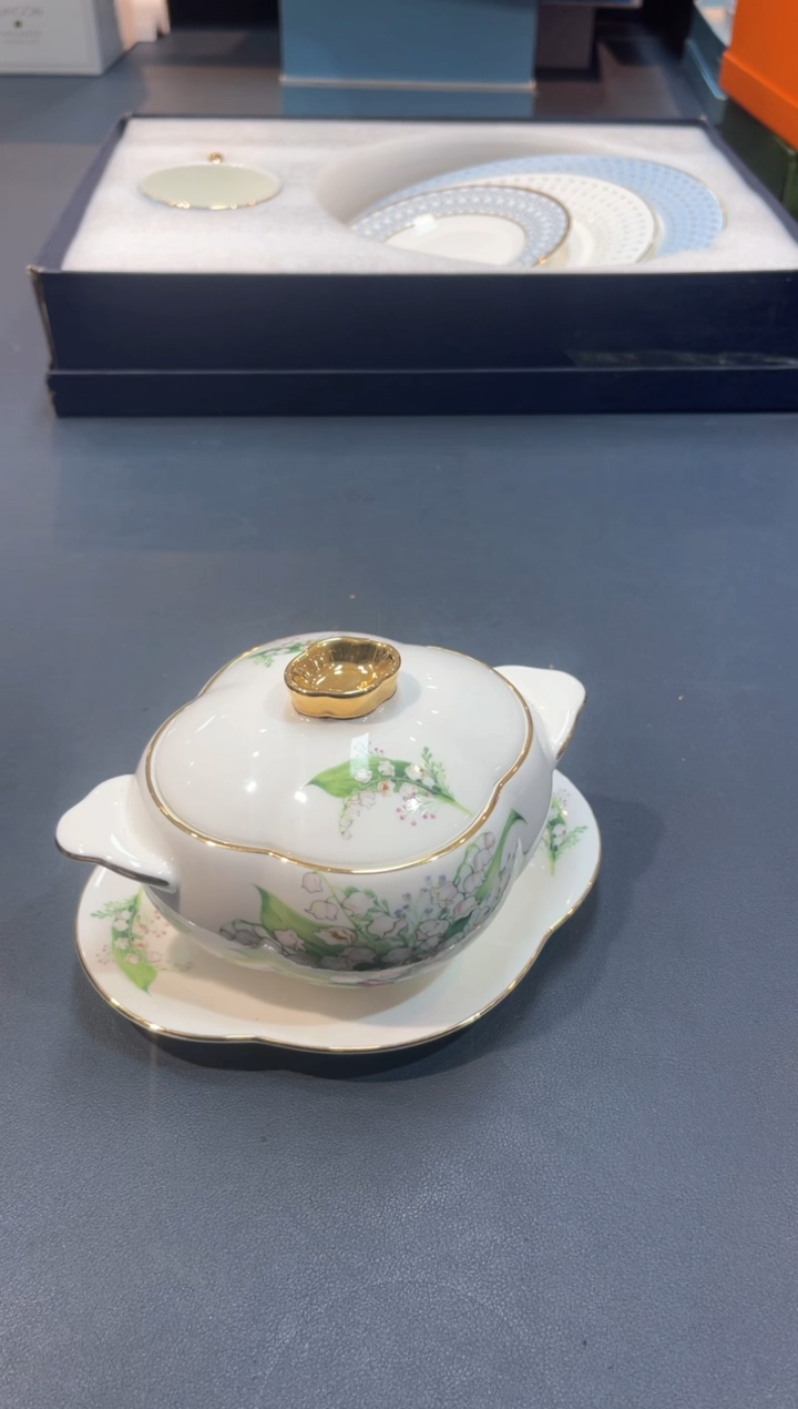 【闪购商品】碗E823全场正品，京东包邮