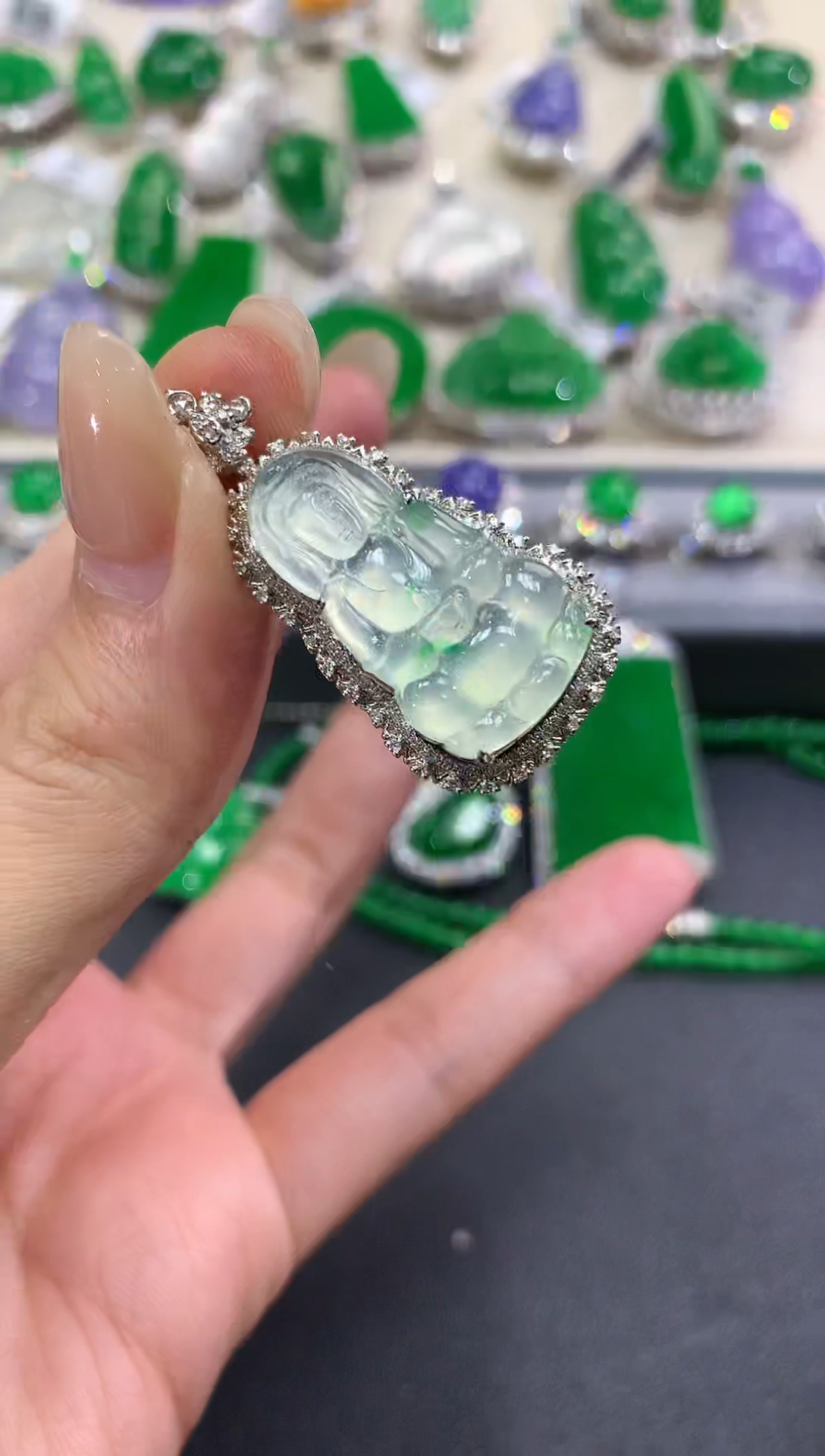 【闪购商品】翡翠吊坠(不含链)18K金镶嵌w116      