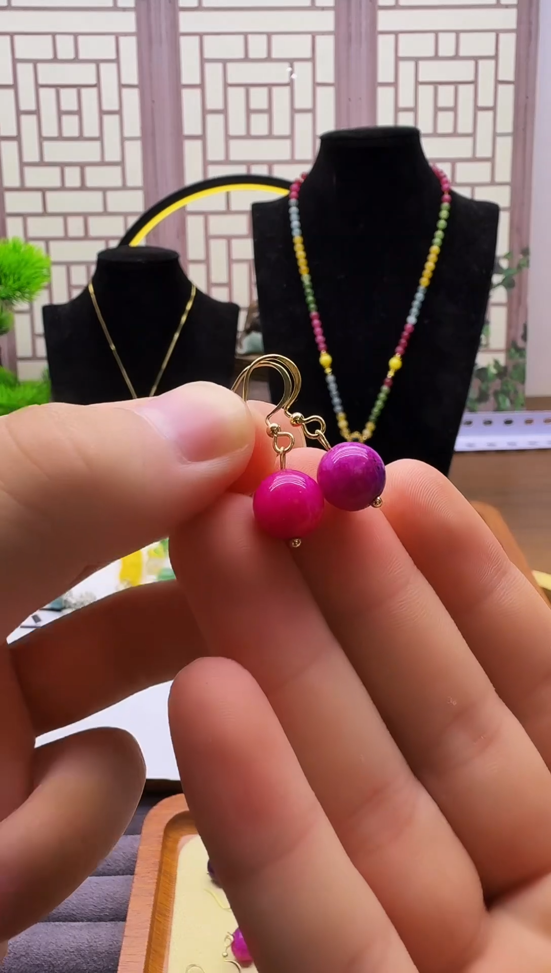 苏纪石（舒俱来）14K金镶嵌耳钉E04