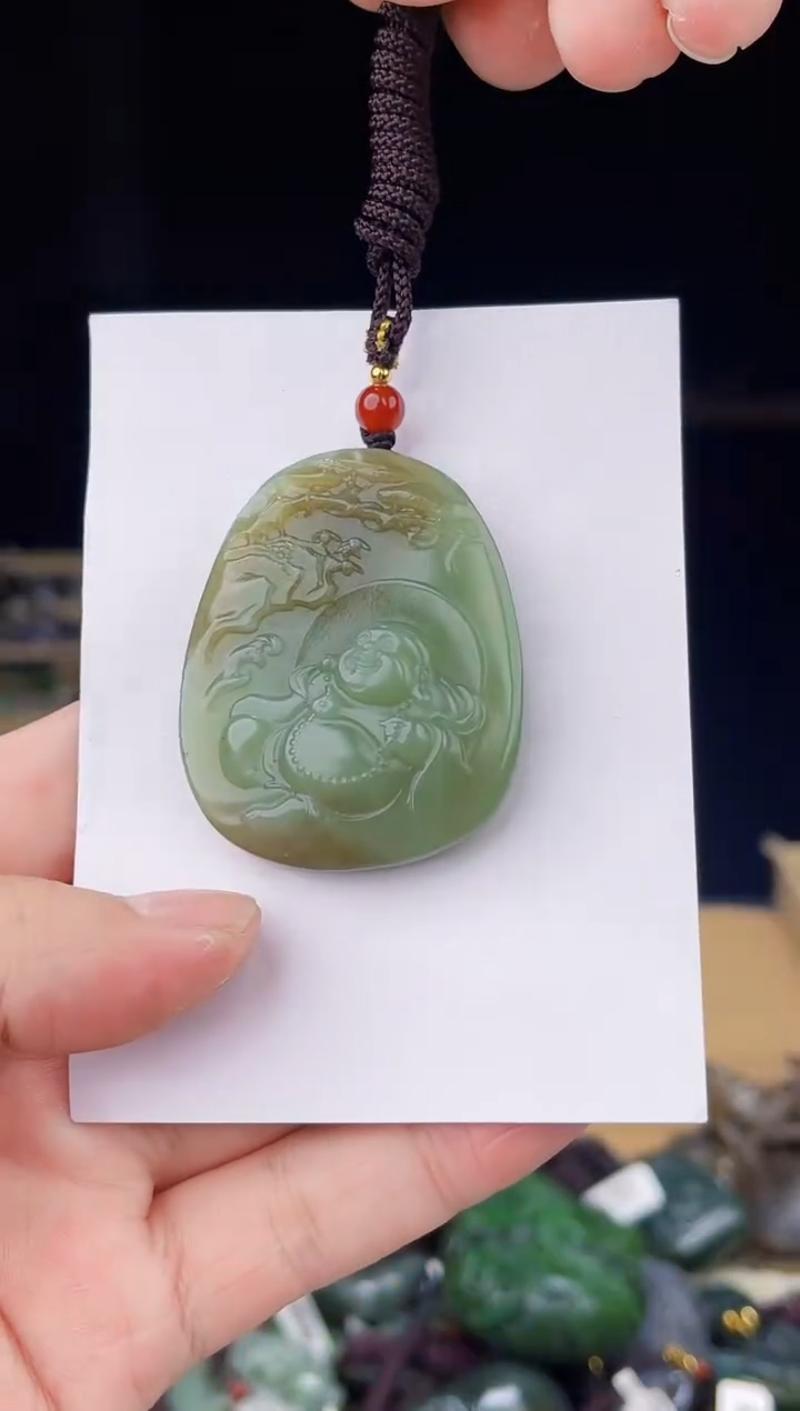 颈饰未镶嵌和田玉1