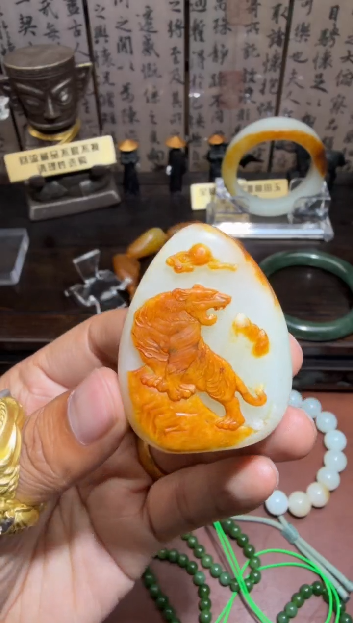 未镶嵌和田玉挂件和田玉