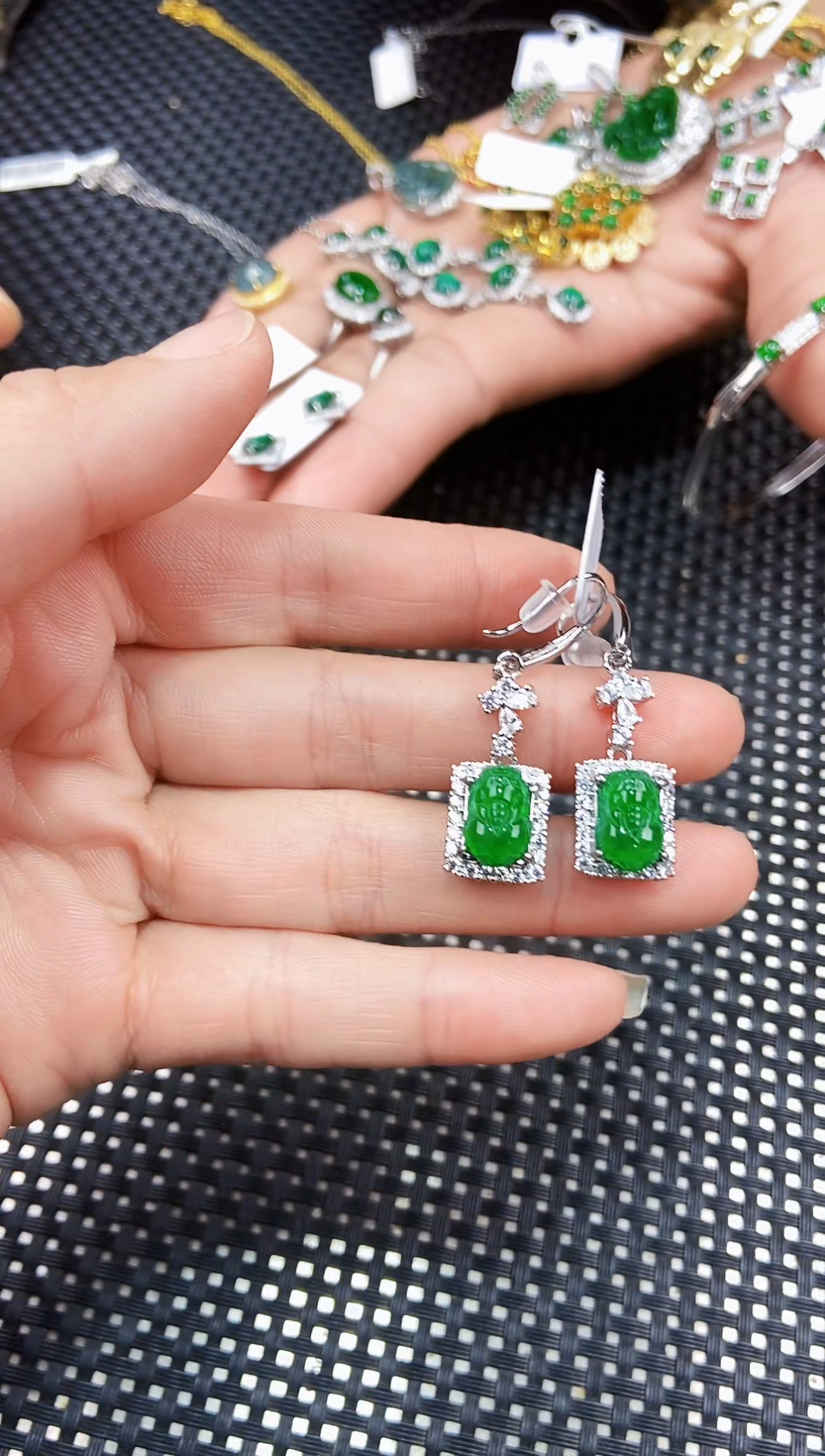【闪购商品】翡翠耳饰未镶嵌11111111