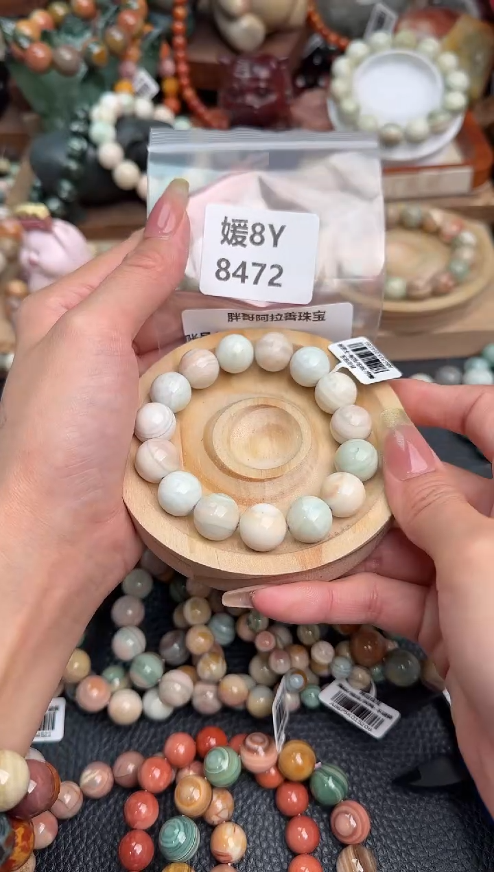 【闪购商品】石英质玉手链未镶嵌8Y8472