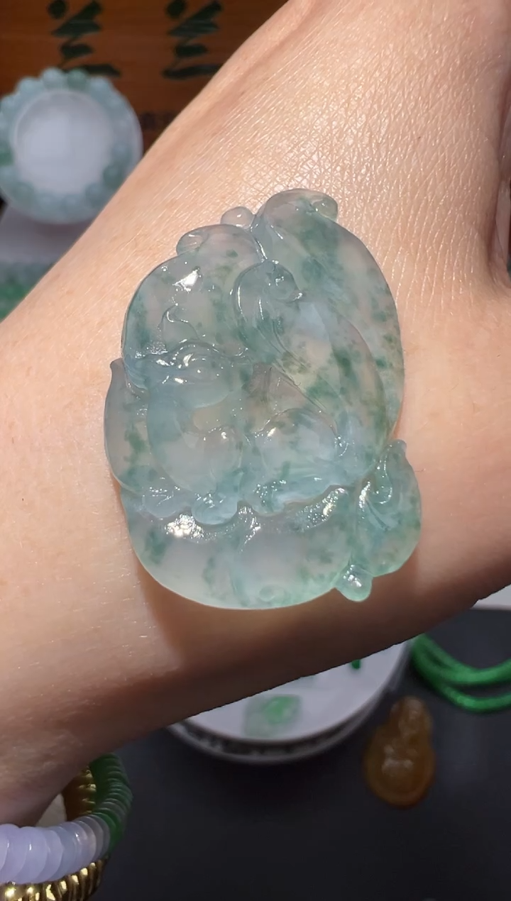 【闪购商品】定制翡翠未镶嵌31.8*22.6*5.5狐狸