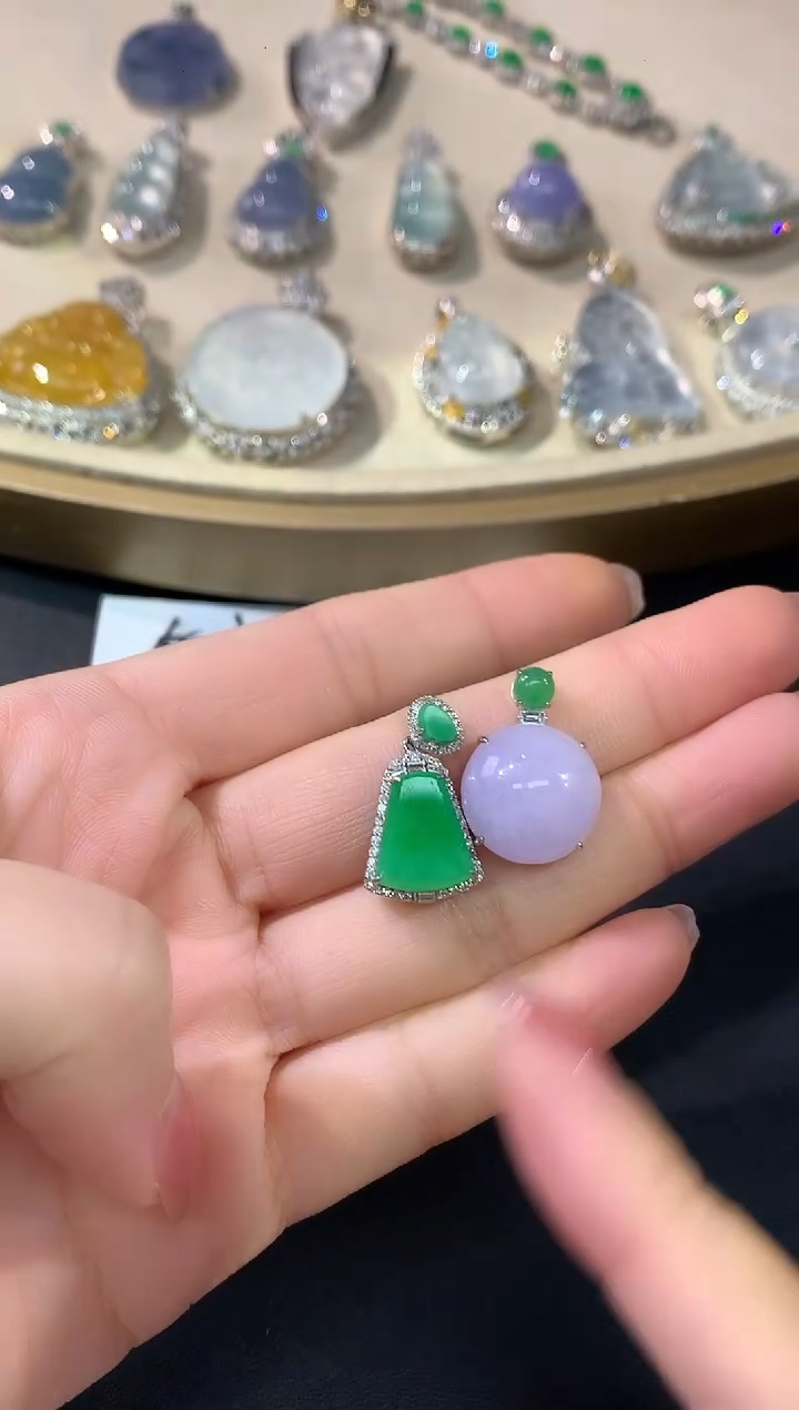 吊坠(不含链)18K金镶嵌翡翠W125|多样性发其一|3980