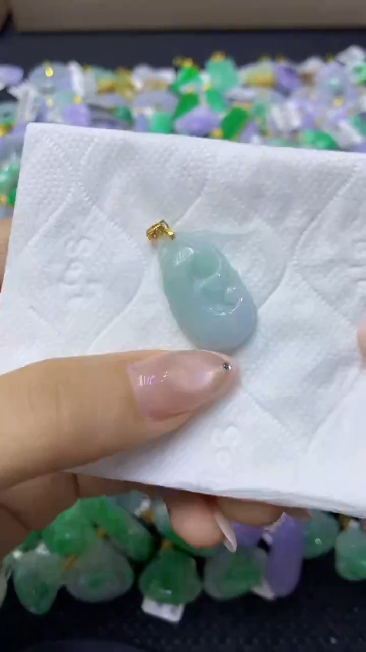 颈饰未镶嵌翡翠天然缅甸翡翠A货