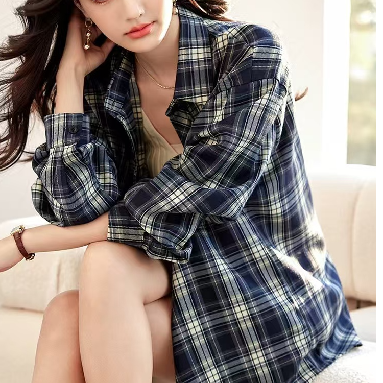CS1106时尚休闲春季小众宽松格纹设计感女士衬衫