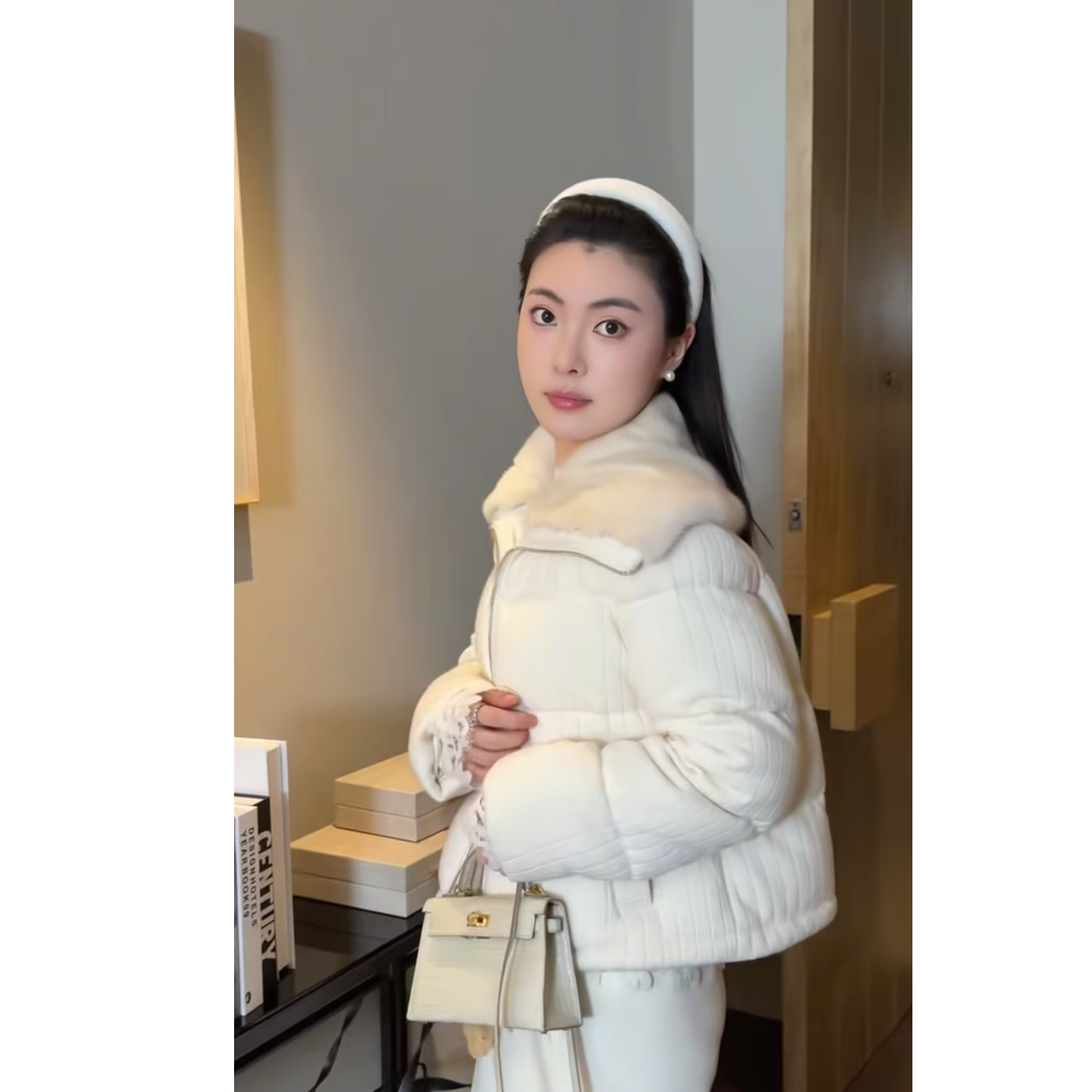 PM王囡囡 米白色绵羊毛山羊绒肌理感鹅绒外套 ND1C1796