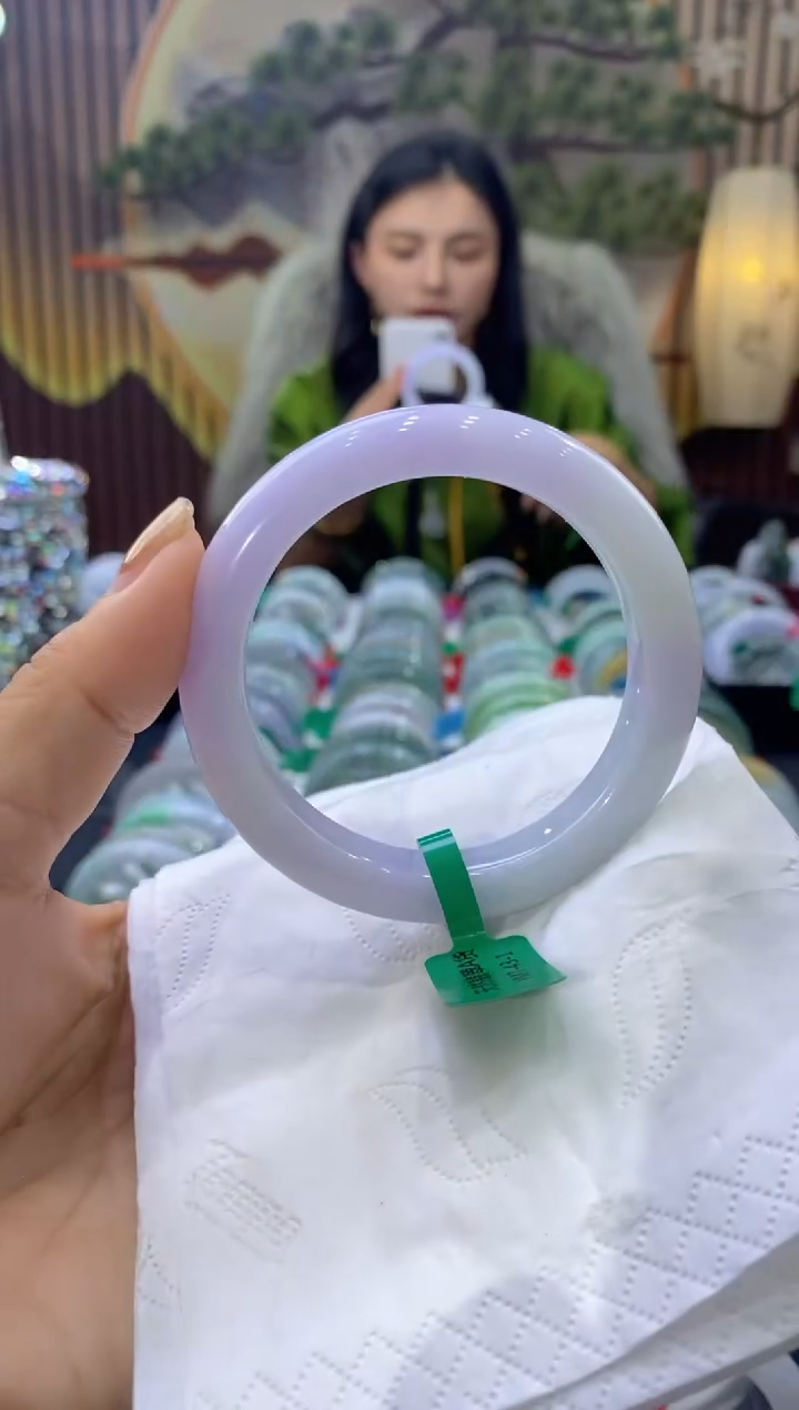 【闪购商品】翡翠手镯未镶嵌多人00531