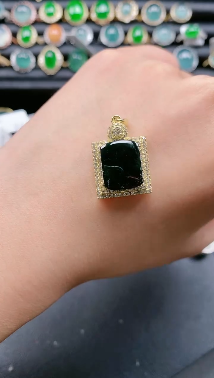 【闪购商品】翡翠戒指银S925镶嵌111111