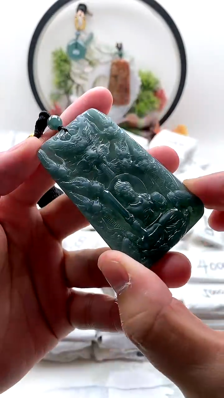 颈饰未镶嵌翡翠不动明王