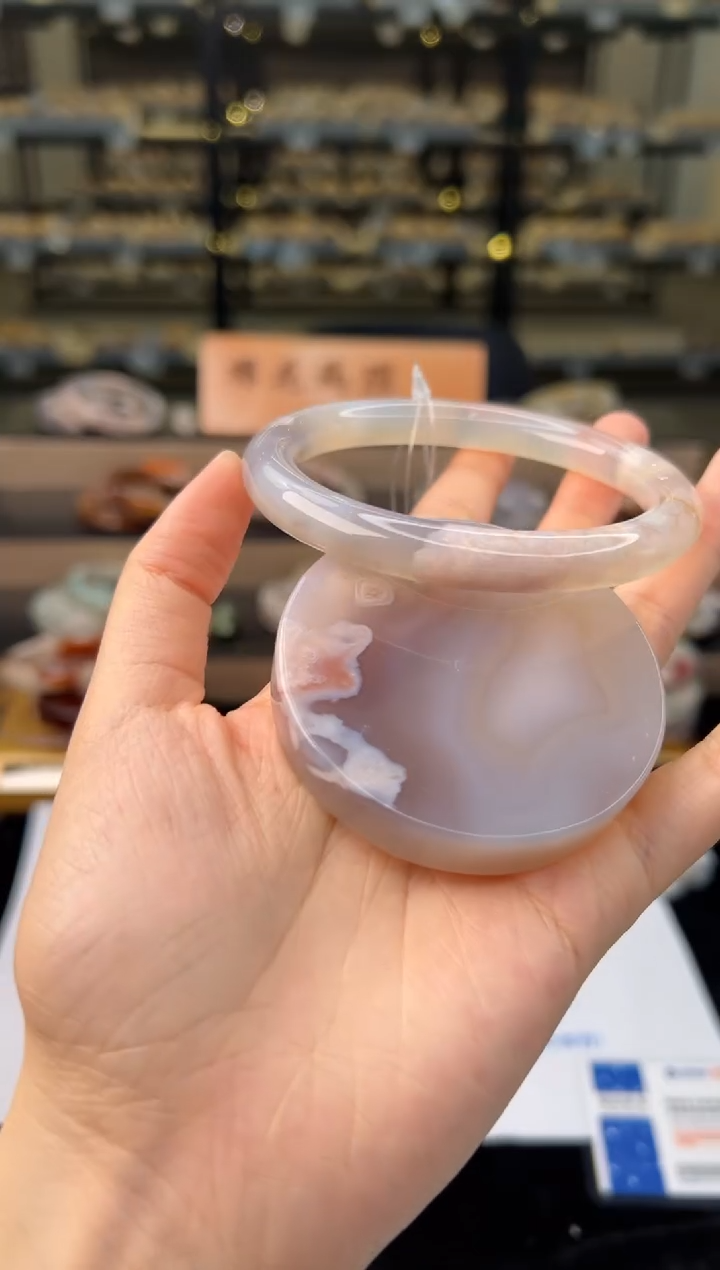 石英质玉未镶嵌手镯64圈口（赠送镯心）2