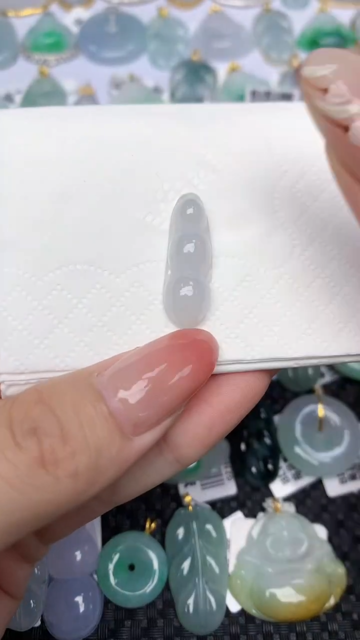 翡翠未镶嵌颈饰天然翡翠a货