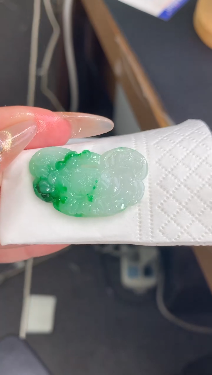 未镶嵌定制翡翠花花