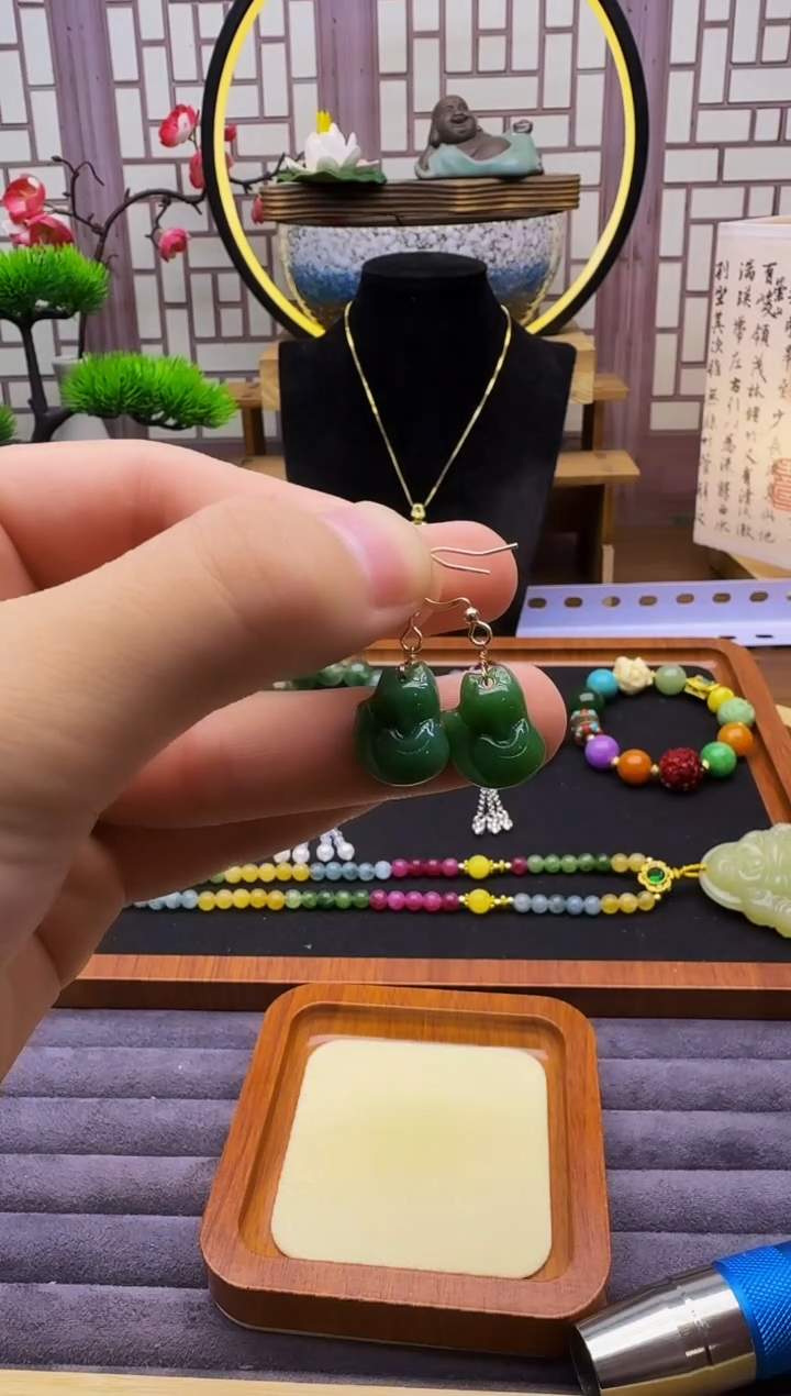 和田玉14K金镶嵌耳饰E316