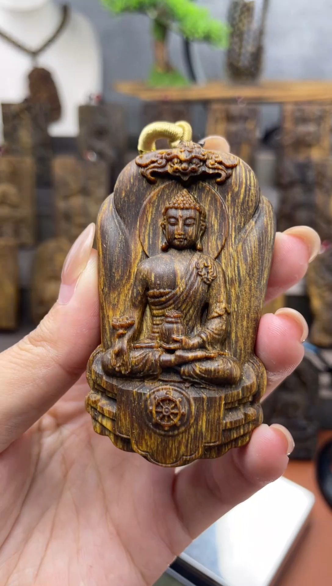 木木雕款芽庄 药师佛7cm送养香瓶 