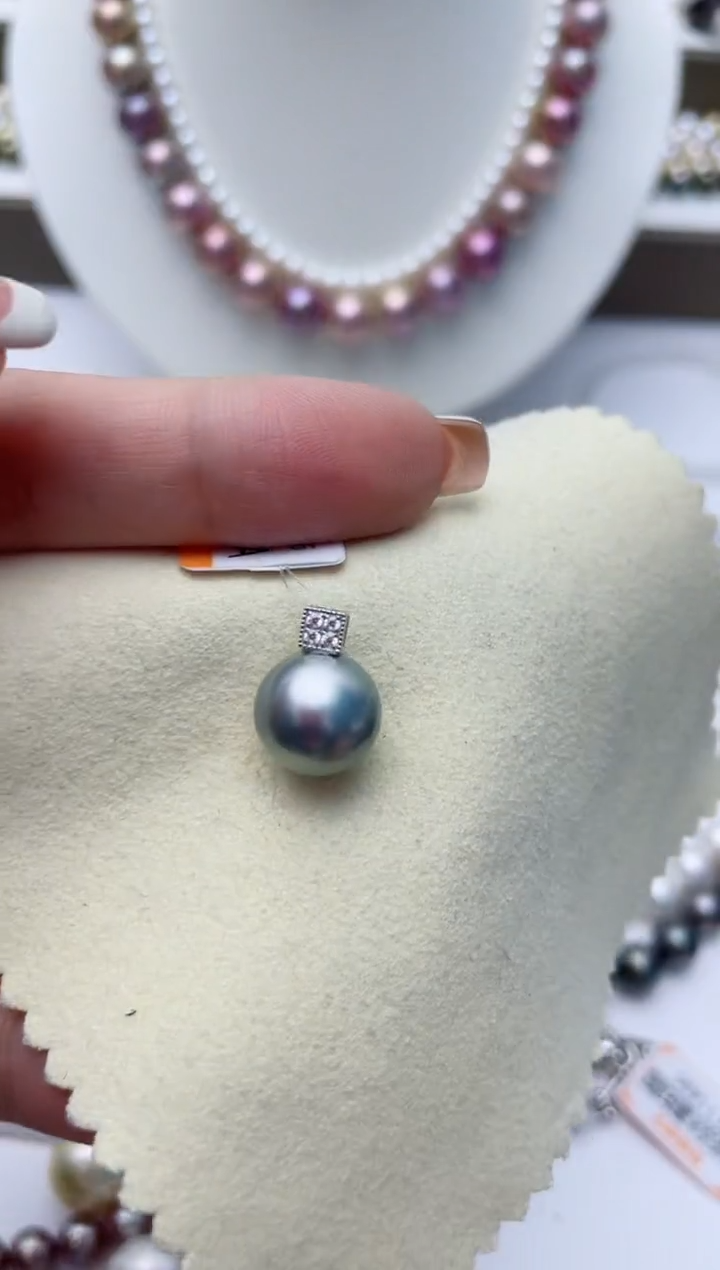 【闪购商品】海水珍珠颈饰18K金镶嵌W145