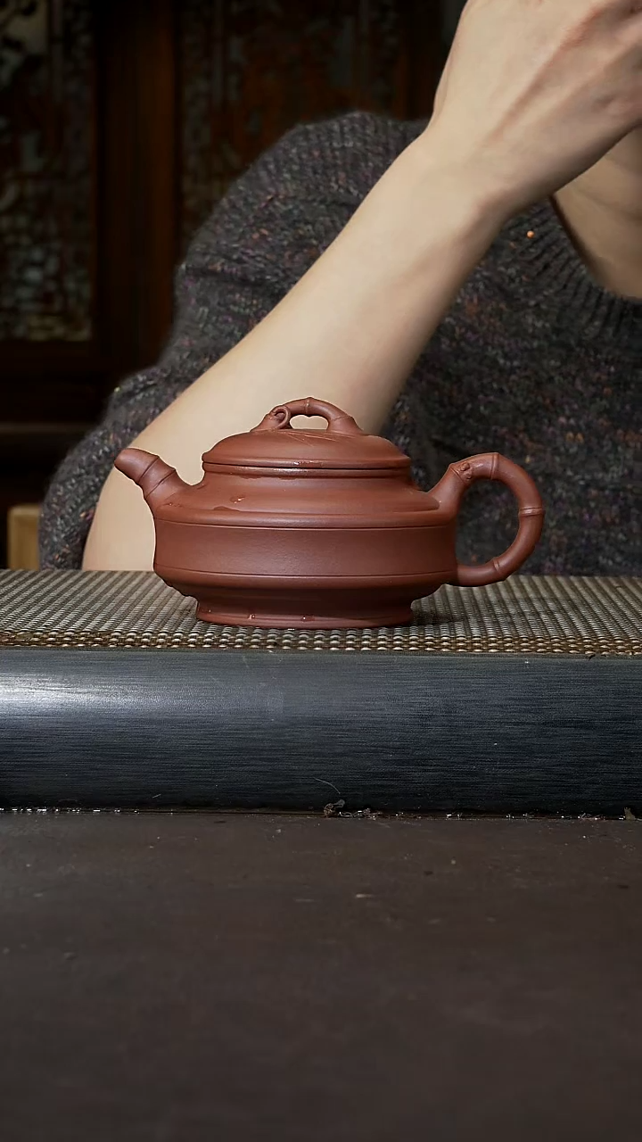 【闪购商品】紫砂茶壶清水泥 双线竹鼓壶 250cc 063