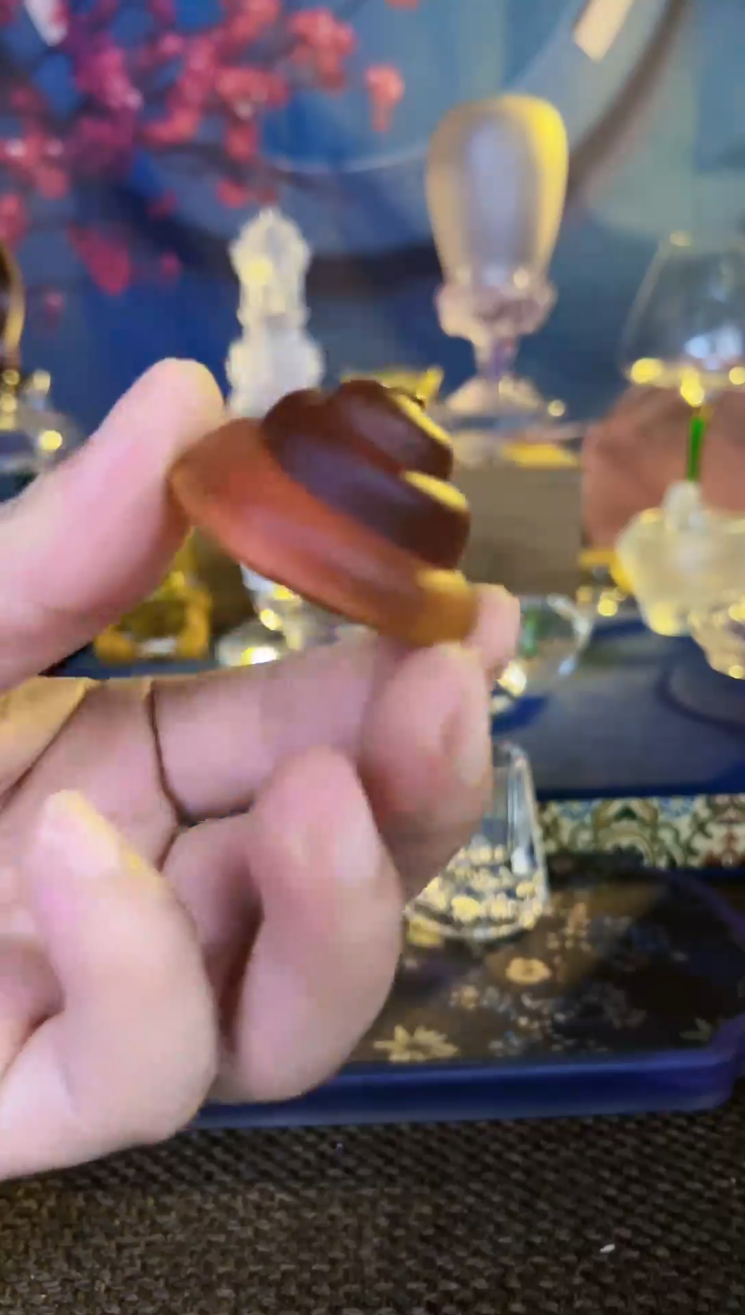 水晶玻璃无手柄款狗屎运香插两只