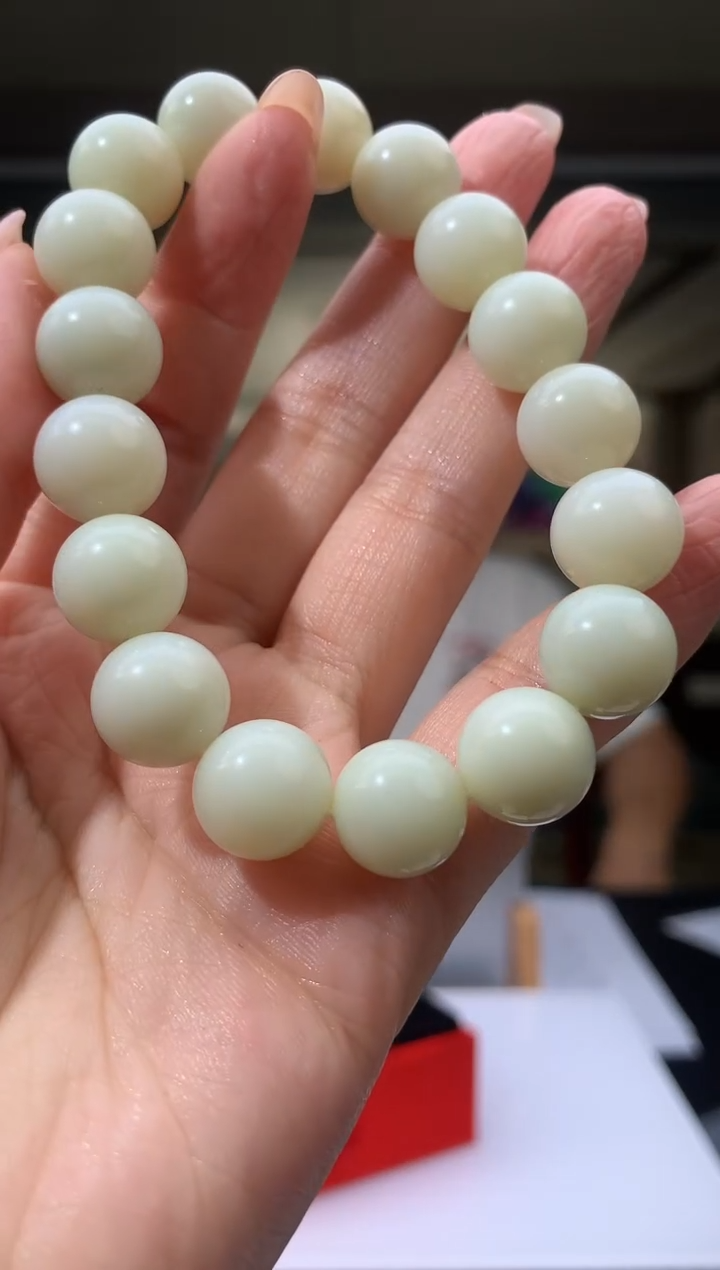 颈饰未镶嵌和田玉102815多样性发一