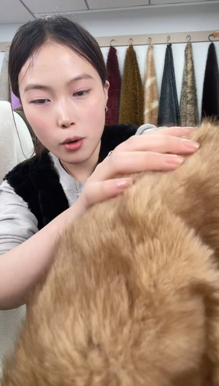 狐狸毛D176尺寸1.8*1