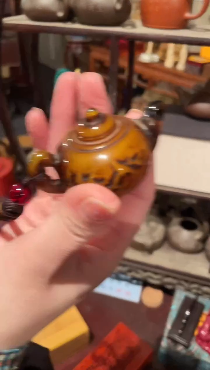 【闪购商品】蜜蜡颈饰未镶嵌老蜜把把壶