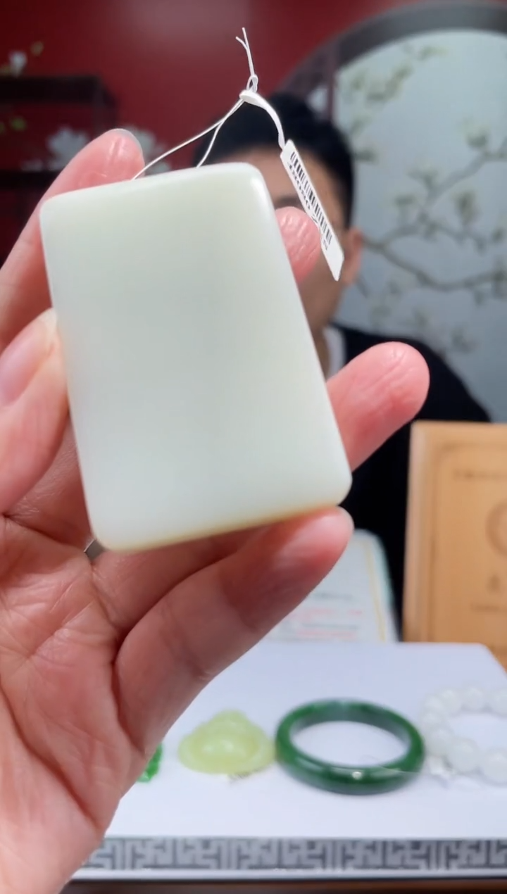 【闪购商品】定制和田玉Boss阳天然和田玉（拍一发一)