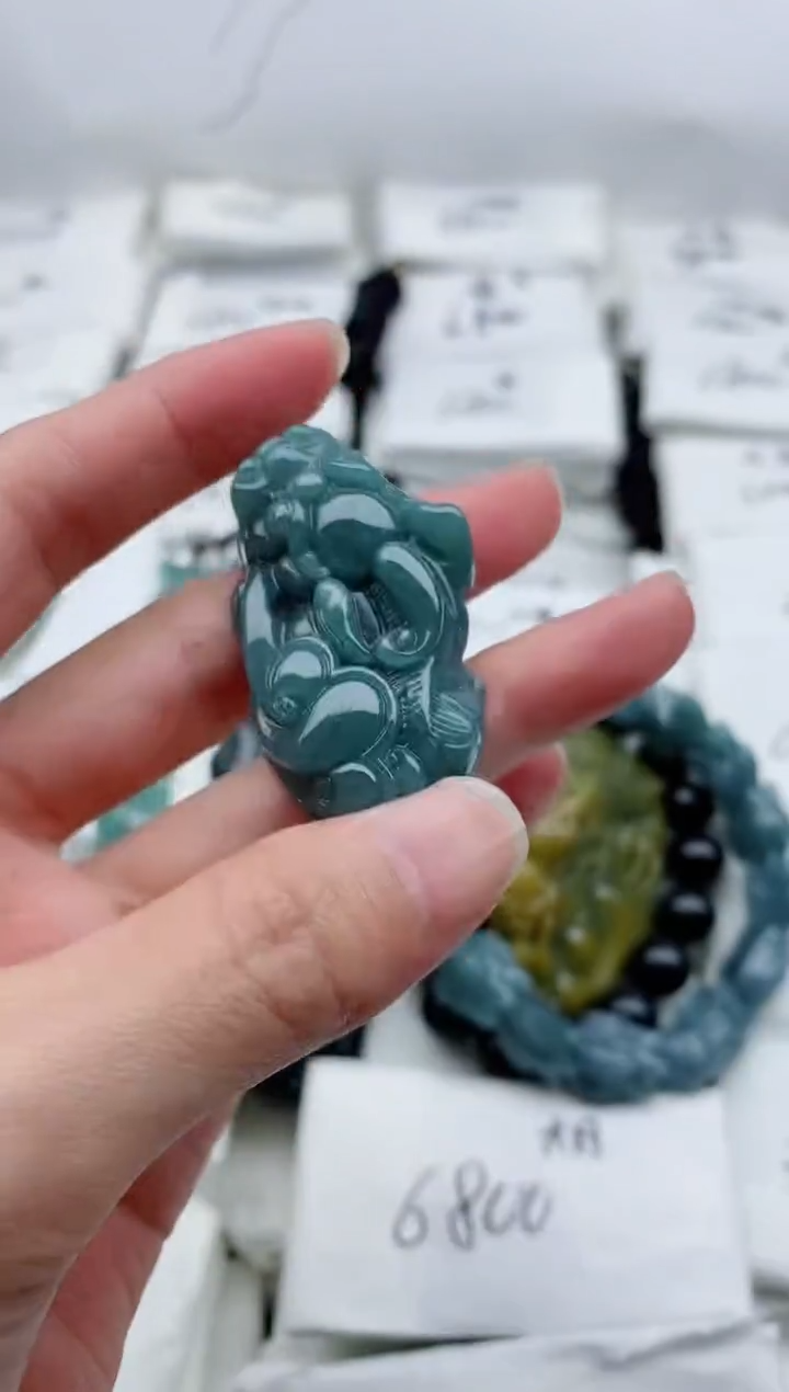 颈饰未镶嵌翡翠8