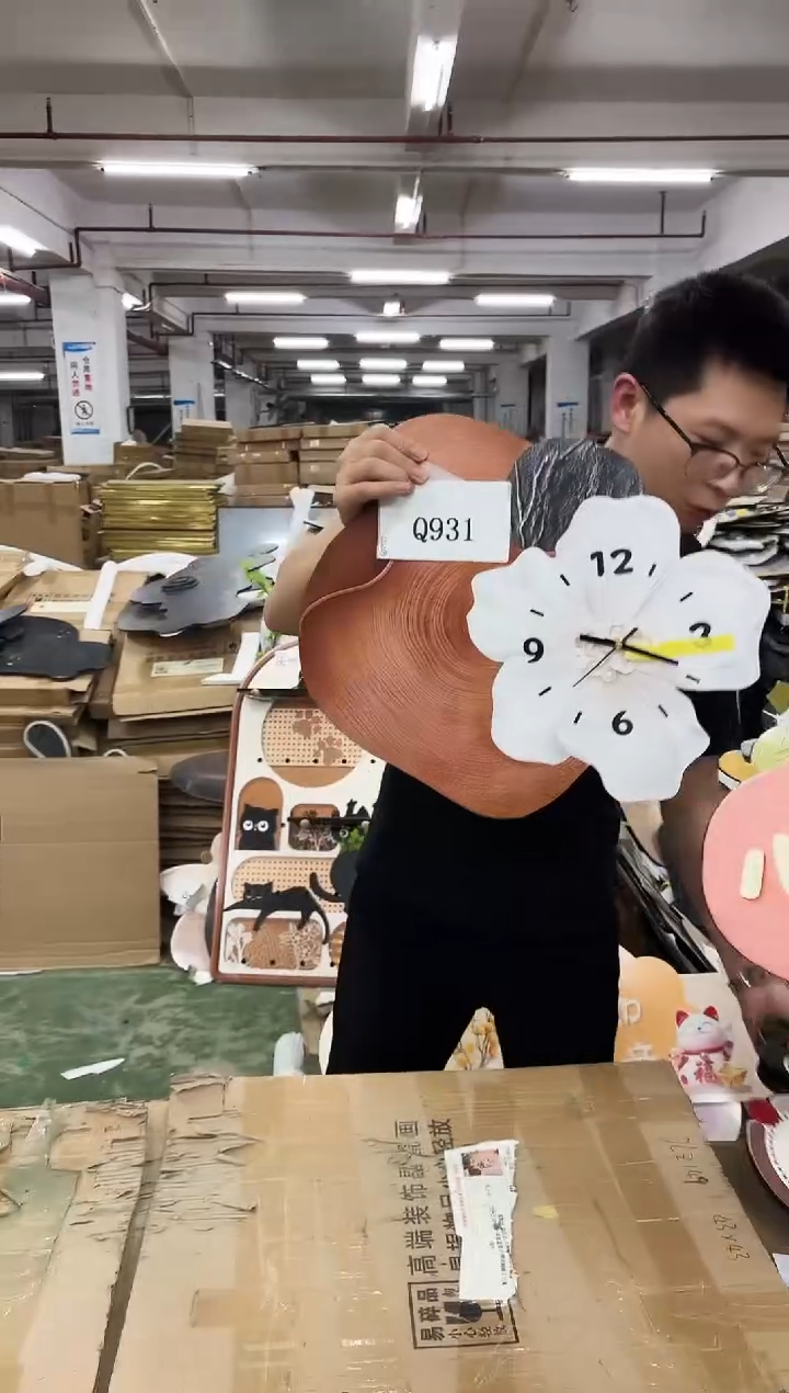 横款果果微瑕孤品闪购Q931