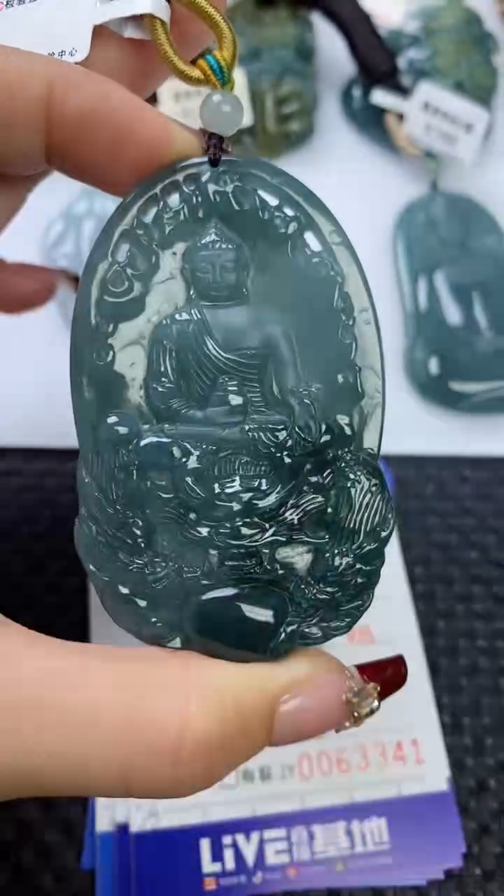 【闪购商品】翡翠颈饰未镶嵌1111111111111111